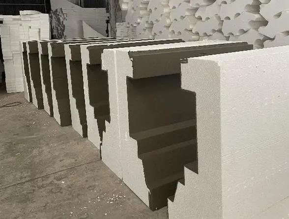 越来越多的自建房都使用eps线条作为外墙装饰材料的原因
